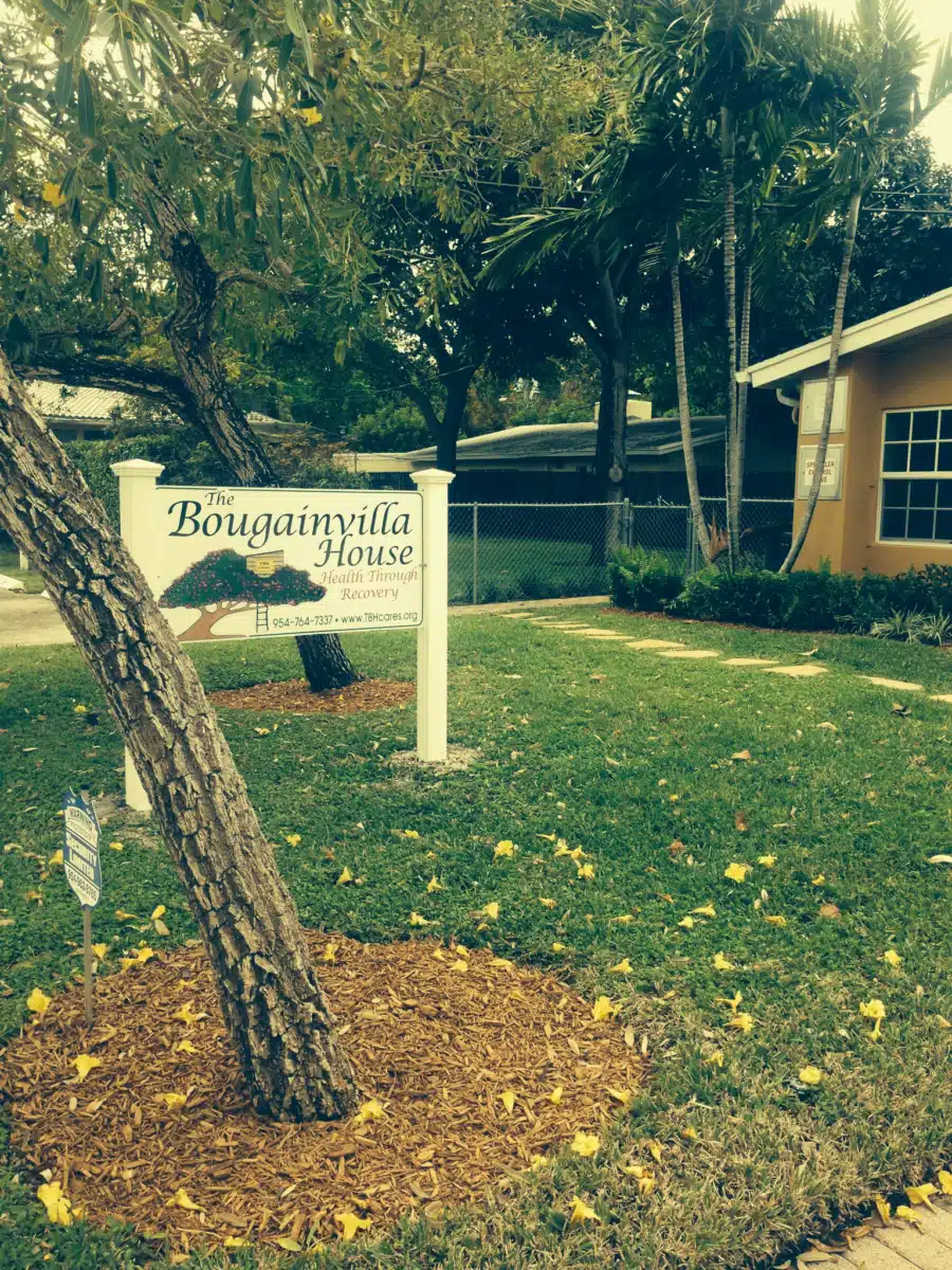 Bougainvilla House - Thumbnail 7